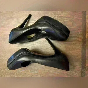 Burberry Black Leather Platform Pumps Size 39 - PREOWNED